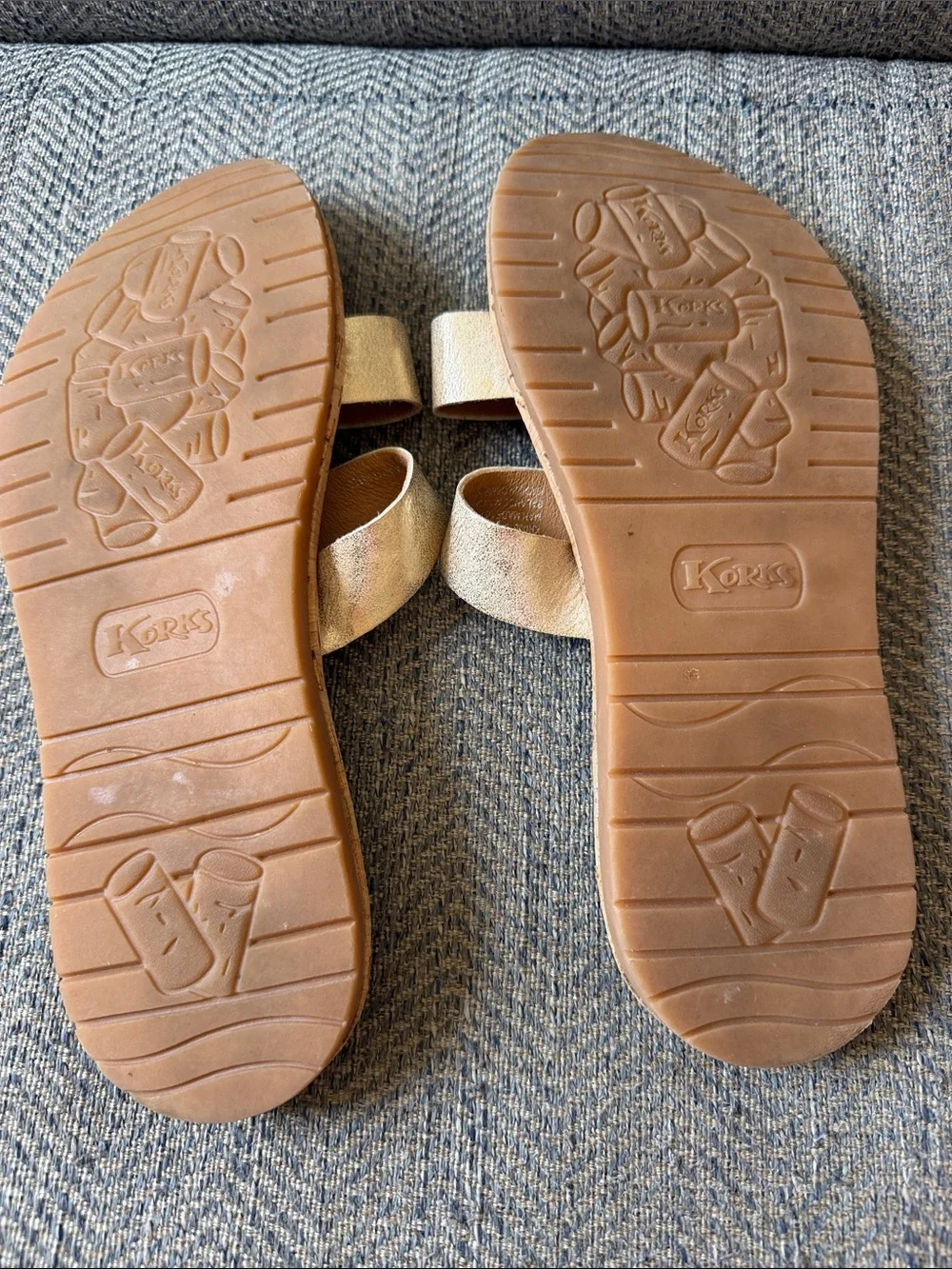 Kork-Ease women's flat slide gold metallic dual-band design Sandals Size: 8M